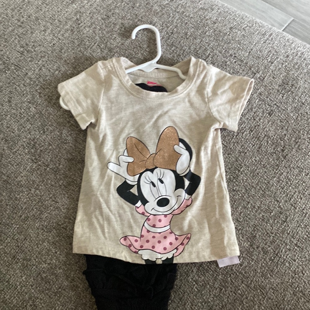 Minnie Mouse T-shirt with matching ruffled bottom black leggings